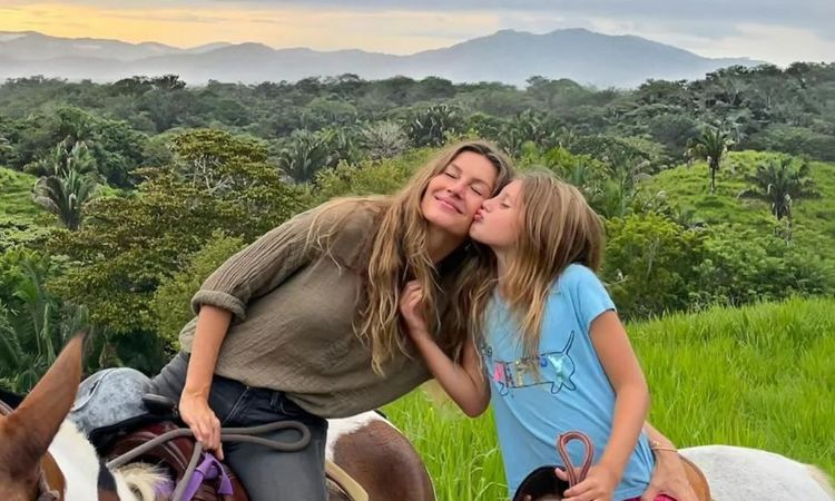 Vivian Lake Brady with her Supermodel mother, Gisele Bundchen.